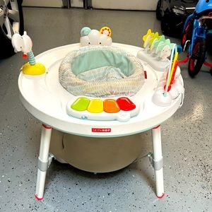 SkipHop Activity Center